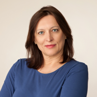 Casting comédienne plus size d'environ 50 ans pour tournage vidéo entreprise