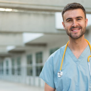 Casting homme entre 25 et 35 ans pour silhouette parlante dans film avec Kev Adams et Chantal Ladesou