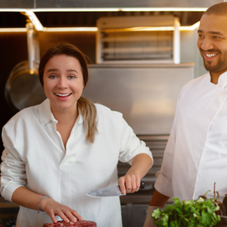 Casting figurant homme et femme entre 17 et 70 ans pour tournage série Ici tout commence