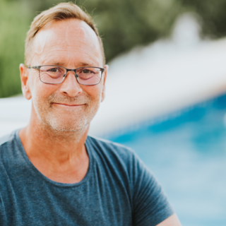 Casting silhouette homme sosie de Tom Hanks pour silhouette dans publicité