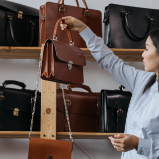 Casting femme de 18 à 35 ans pour shooting mode marque de sacs à mains