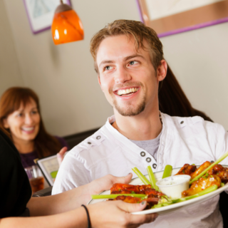 Casting rôle homme de 25 à 35 ans pour tournage publicité street food