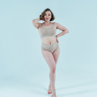 Casting mannequin lingerie curve pour publicité
