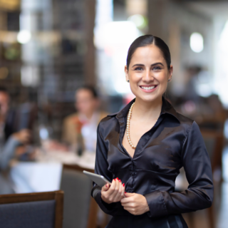 Casting hôte et mannequin homme et femme de tout âge pour soirée de gala