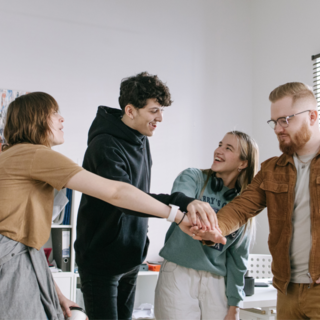 Casting figurant homme et femme de 18 ans et plus pour tournage série tv