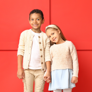 Casting enfant fille et garçon entre 5 et 8 ans pour projets publicitaires avec l'agence Des filles et des garçons