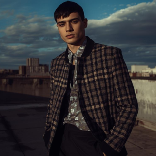 Casting modèle homme entre 18 et 35 ans pour shooting photo streetwear