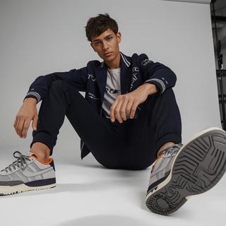 Casting mannequin homme entre 18 et 35 ans pour shooting photo sneakers