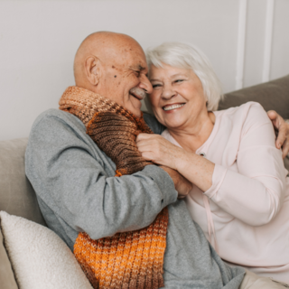 Casting femme et homme sénior d'environ 60 ans pour tournage vidéo et photo