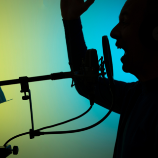 Casting comédien voix entre 30 et 40 ans pour exposition immersive