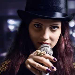 Casting comédienne et chanteuse entre 20 et 30 ans pour rôle principal dans comédie musicale