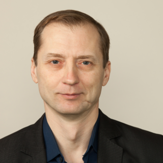 Casting homme caucasien entre 45 et 55 ans pour doublure lumière