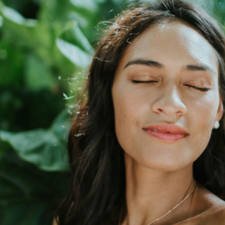 Casting femme mannequin entre 20 et 30 ans pour projet cosmétique