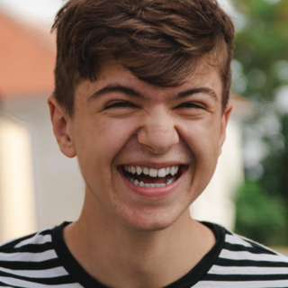 Casting adolescent entre 12 et 16 ans pour figuration dans spot publicitaire YouTube