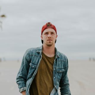 Casting comédien entre 20 et 30 ans pour tournage clip musical