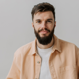 Casting homme créateur de contenu UGC entre 20 et 90 ans pour publicité restaurant