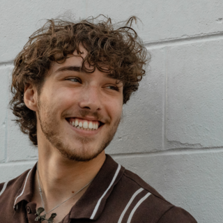 Casting comédien entre 22 et 27 ans pour rôle important dans série TF1 Ici tout commence