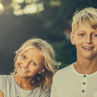 Casting enfant fille et garçon blond entre 10 et 14 ans pour silhouette dans film avec Guillaume Canet