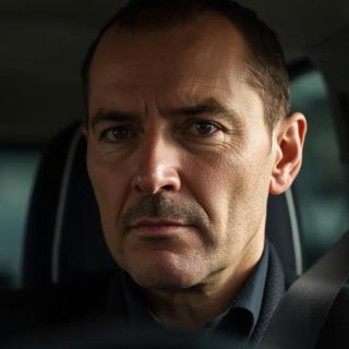 URGENT : Casting homme mesurant 1m87 pour doublure conduite dans série Netflix