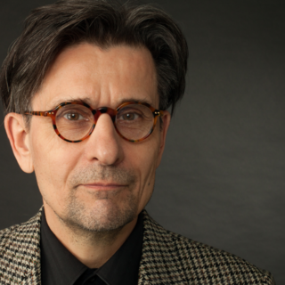 Casting comédien sénior d'une soixantaine d'années pour tournage clip institutionnel