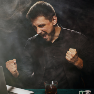 Casting modèle homme entre 30 et 70 ans pour shooting photo casino