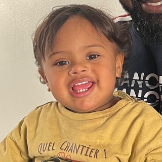 Is23
