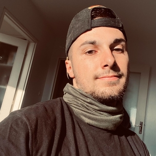 Yvanos