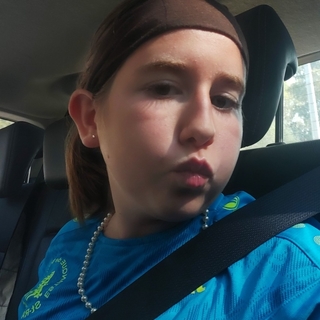 Karine06110