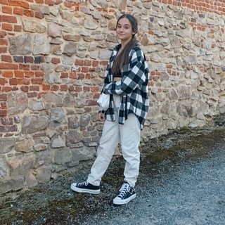 Louane19