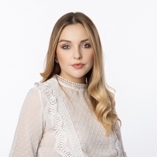 Carolineper