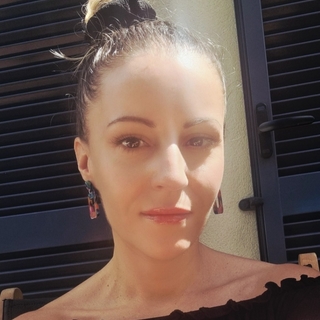 Karine38