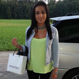 melany28
