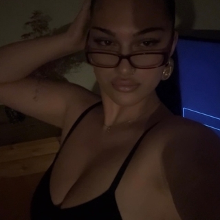 Nellaaa93