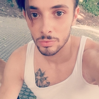 Toni19