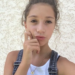 Brasgirl