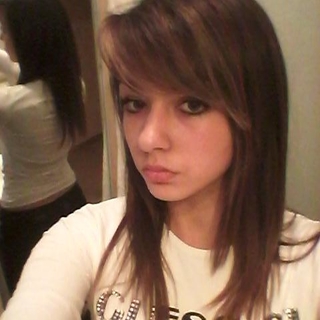 Emilie83490