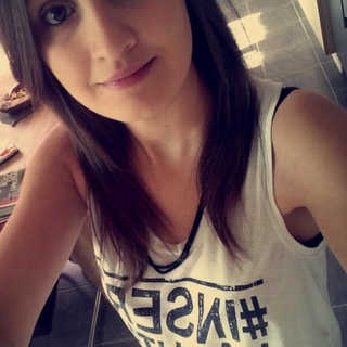 Laurine743