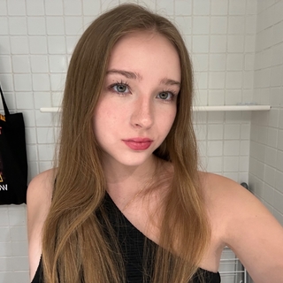 Tasia_Larch