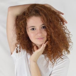 Sara_RedHair