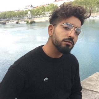 Yahia34
