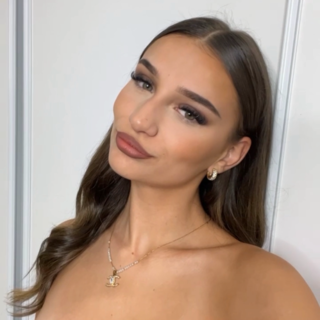 Eloise_rey512