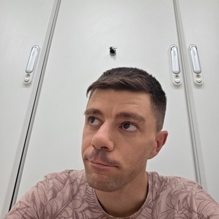 Benjamin974321
