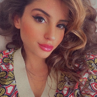 Nesrinegridha