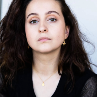 “Il y aura forcément des portes qui vont s'ouvrir avec le temps, et il faut faire confiance au temps” : Le témoignage de Louise, comédienne membre VIP de Casting.fr