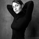 Comment sortir un album et se faire connaitre dans la musique en 2021 ? Avec Justine vous saurez tout !