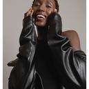 “La mode est une industrie qui va très vite” : Des terrains de basket aux catwalks, la mannequin Eugénie Sylva, membre VIP de Casting.fr, vous livre ses anecdotes et conseils