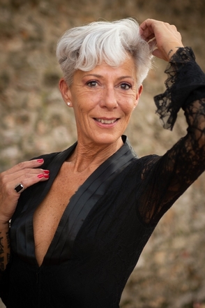 Misa, devenue mannequin senior du jour au lendemain nous raconte comment Casting.fr à changer sa vie