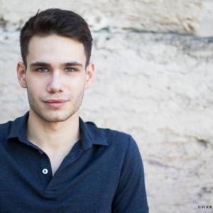 Mika nous raconte sa chasse aux castings dans le domaine du théâtre et du cinéma