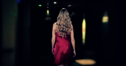 Amoureuse de l'amour - KAROLEEN