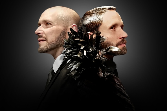Laurent Brunetti et Mario Pacchioli audacieux révèlent  leur deuxième création au Festival d’Avignon, “Ni Brel Ni Barbara, Faut-il imiter ou créer “.